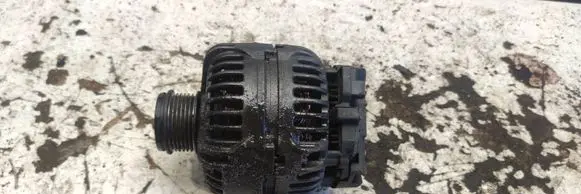 Volvo V70 Generator/alternator 30658085 0124525060