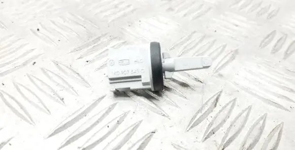 Audi A3 S3 A3 Sportback 8P Interior temperature sensor 1K0907543G