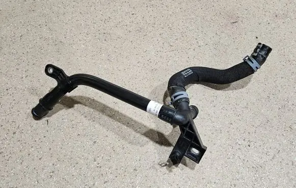 Audi e-tron Electric car engine cooling hoses/pipes 4KE121089BQ 4KE122480AL