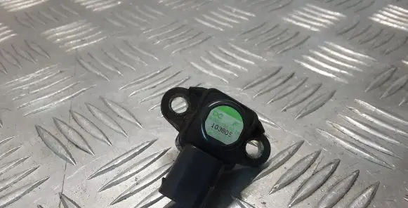 Mercedes-Benz Vito Viano W639 Air pressure sensor A0051535028