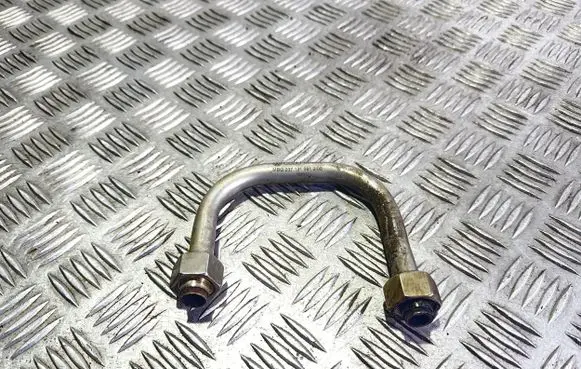 Volkswagen New Beetle EGR valve line/pipe/hose 037131581