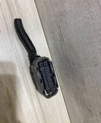 Hyundai Kona I ABS module connector plug 