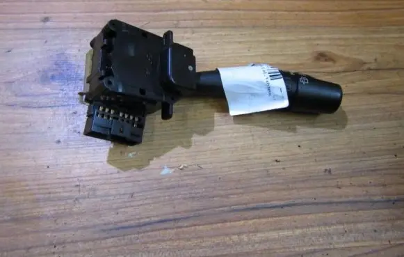 KIA Cerato Wiper turn signal indicator stalk/switch 051011