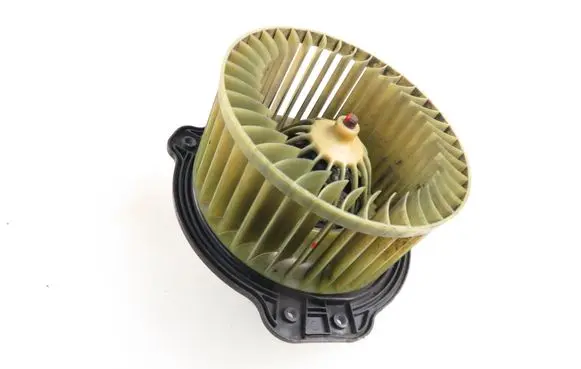 Volvo S70 V70 V70 XC Heater fan/blower 6820812