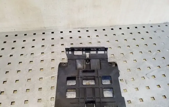 Skoda Superb B6 (3T) Other engine bay part 5K0906507