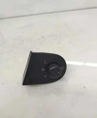 Seat Alhambra (Mk1) Wing mirror switch 7M3959565B