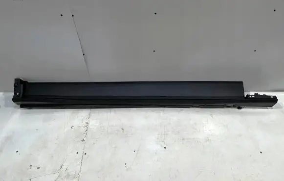 Ford Mustang Mach-E Front sill (body part) LJ8B-R10154