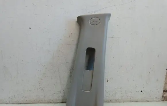 (B) pillar trim (top)