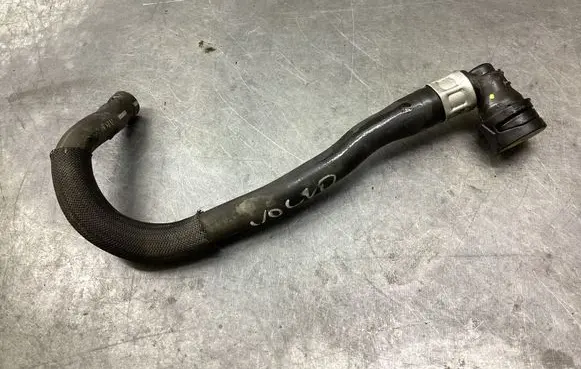 Volvo V70 Engine coolant pipe/hose 30636558