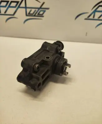 Mercedes-Benz Vaneo W414 Fuel injection high pressure pump A6110900350