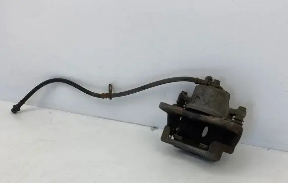 Toyota Prius (XW20) Front brake caliper ADVICS ADV1CS