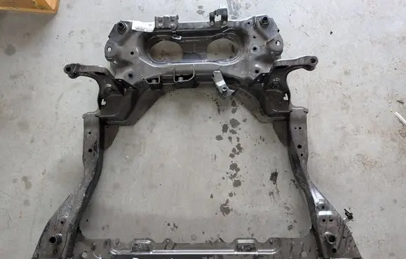 Nissan Qashqai J12 Front subframe