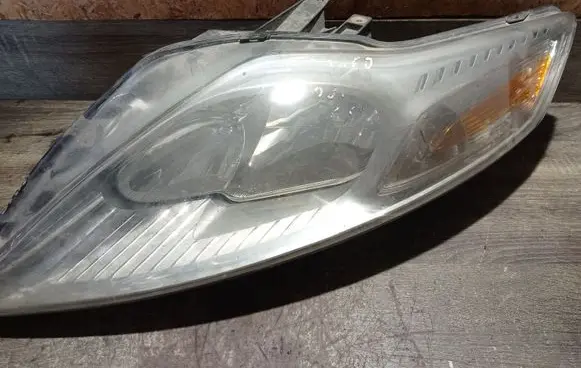 Ford Mondeo MK IV Headlight/headlamp