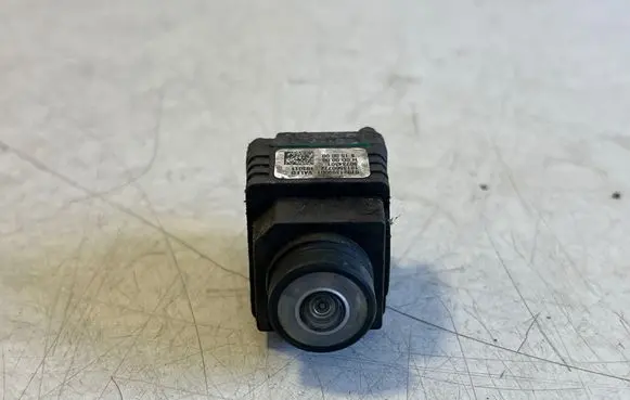 BMW X6 F16 Front bumper camera 90734301 193011