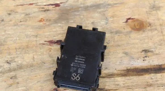 Lexus UX Gateway control module 8911176050 50141204