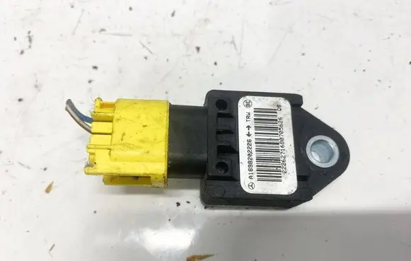 Mercedes-Benz A W169 Airbag deployment crash/impact sensor a1698202226