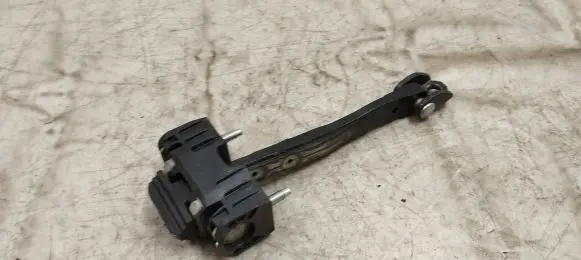 Volvo XC90 Rear door check strap stopper 31395138