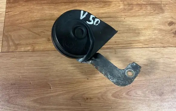 Volvo V50 Horn signal A046522