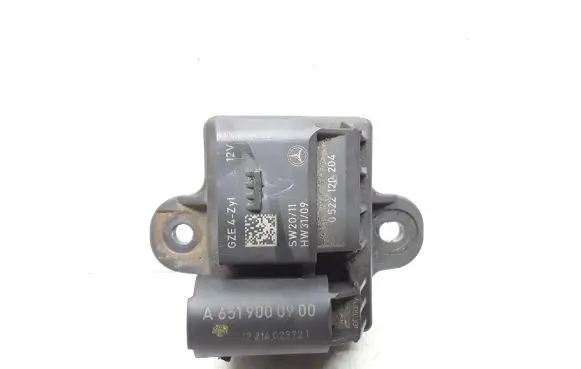 Glow plug pre-heat relay