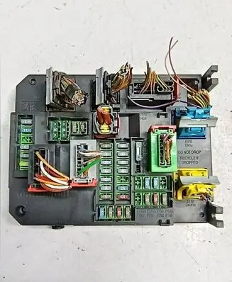 Citroen DS4 Fuse module 9665547480 A2C53383165 A2C32427600