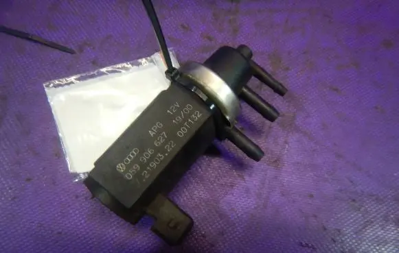 Audi A6 Allroad C5 Vacuum valve 059906627