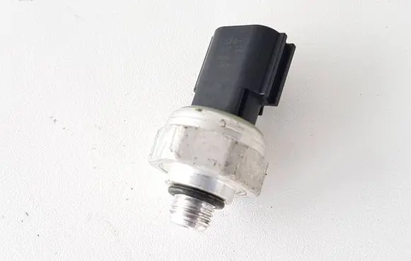 Mazda CX-5 Air conditioning (A/C) pressure sensor 42CP813