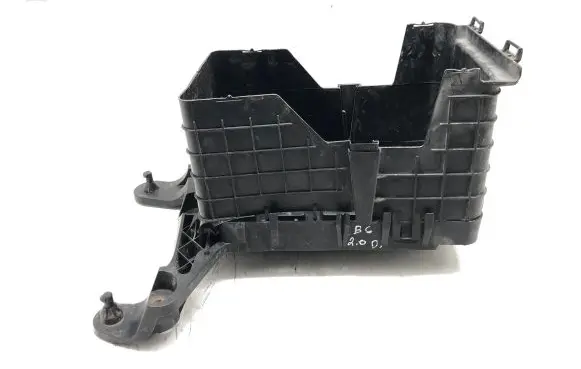 Battery box tray
