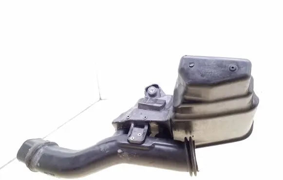 Intake resonator