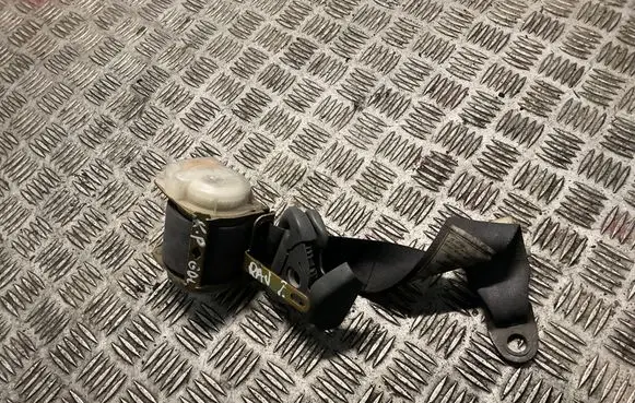 Toyota RAV 4 (XA20) Rear seatbelt 