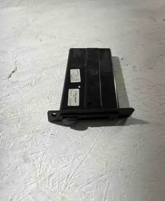 BMW 5 E60 E61 Cup holder 7047145