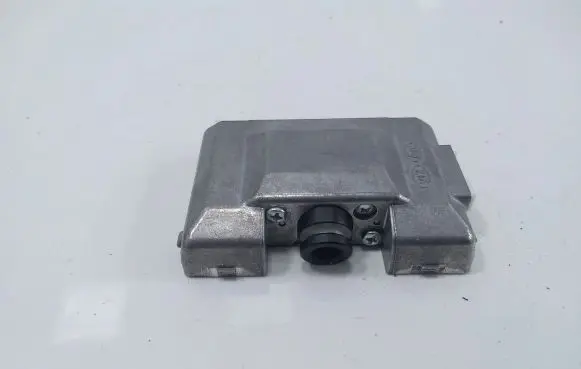 Windshield/windscreen camera