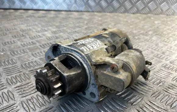 Nissan X-Trail T30 Starter motor 233008H801 M008T71471