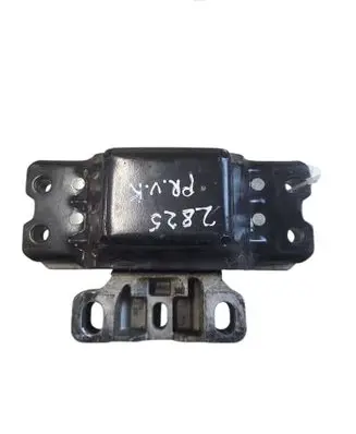 Audi A3 S3 A3 Sportback 8P Engine mount bracket 1K0199555