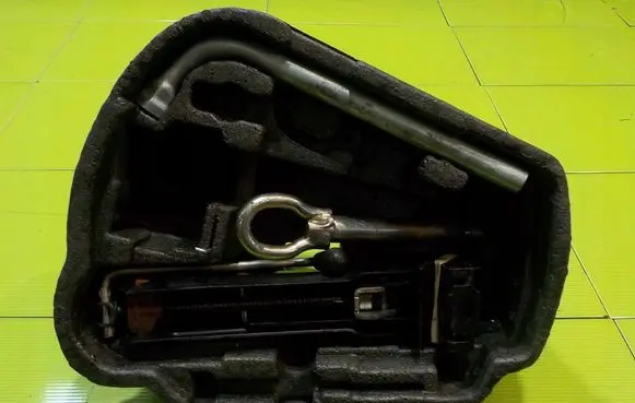 Volkswagen Fox Other interior part 1JE012115 JP611