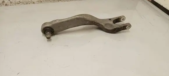 Mercedes-Benz C AMG W205 Rear upper control arm/wishbone A2053520601 A2053520601RE