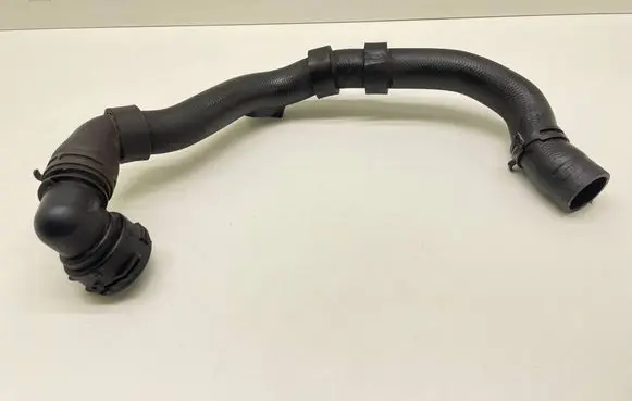 Volkswagen Touran II Engine coolant pipe/hose 1K0122291