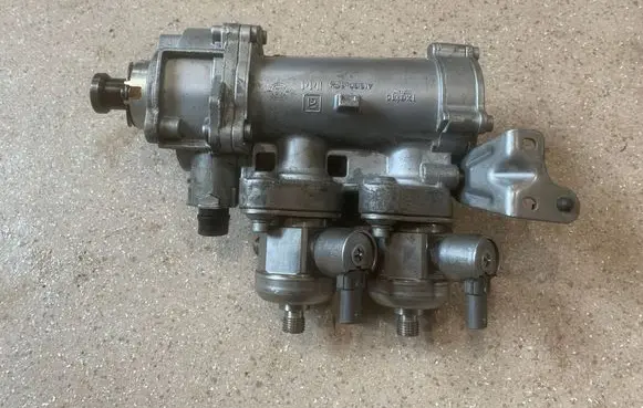 BMW M4 F82 F83 Vacuum pump 7847203