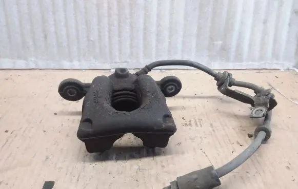 BMW 1 E81 E87 Front brake caliper