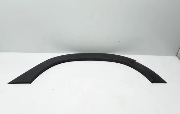 Fender trim (molding)