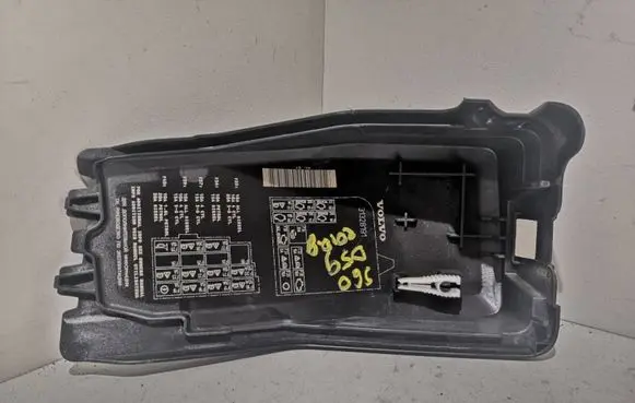 Volvo S60 Fuse module 31328191