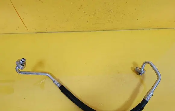 Chrysler Voyager Air conditioning (A/C) pipe/hose 