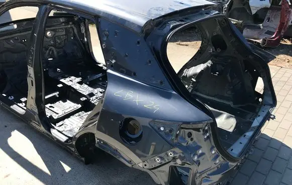 Rear quarter panel