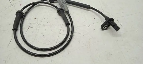 Peugeot 5008 ABS brake wheel speed sensor