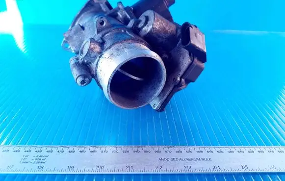 Volkswagen Crafter EGR valve 700823030 D502070000 V255