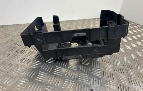 Opel Meriva B Battery tray 13396154