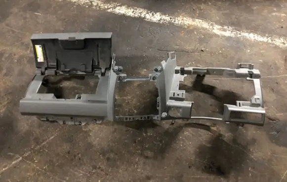 Jeep Grand Cherokee (WK) Dashboard lower bottom trim panel 