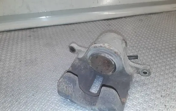 Opel Insignia A Front brake caliper