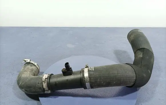Audi Q7 4M Intake resonator 4M0145683A