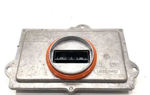 Ford Edge II Voltage converter/converter module L90005488