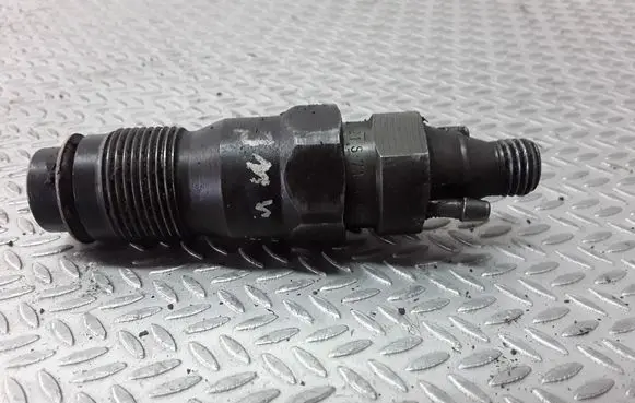 BMW 5 E39 Fuel injector KCA21S71